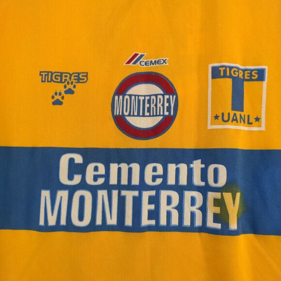 Cemento Monterrey Boys Soccer Jersey Yellow Size Actual 32x24 Autographed Signed - Picture 3 of 16